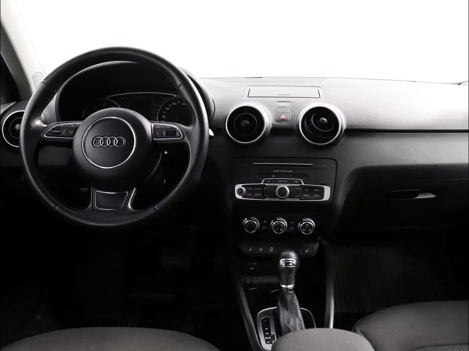 «Авто на Неве»