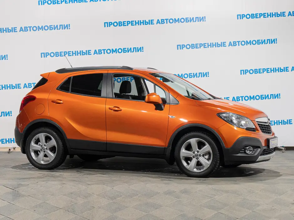 «Авто на Неве»