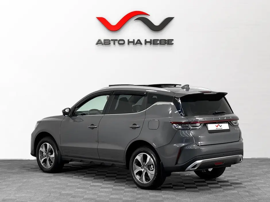 «Авто на Неве»