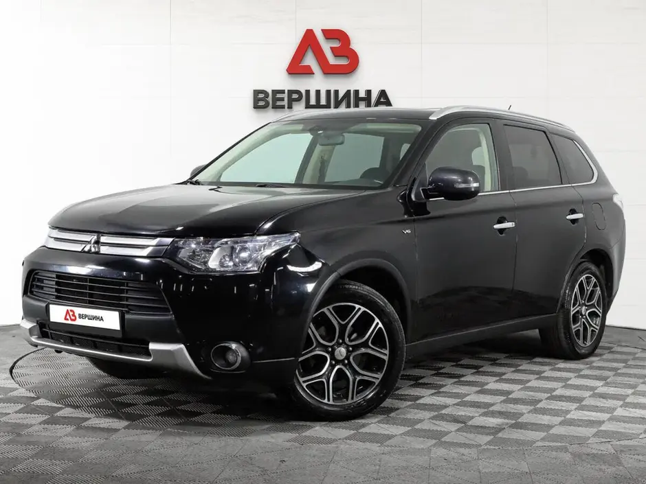 Mitsubishi Outlander, 2014 г.