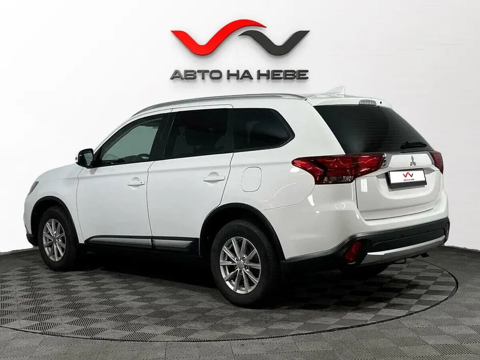 «Авто на Неве»