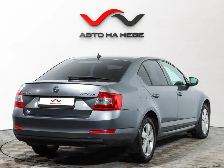 «Авто на Неве»