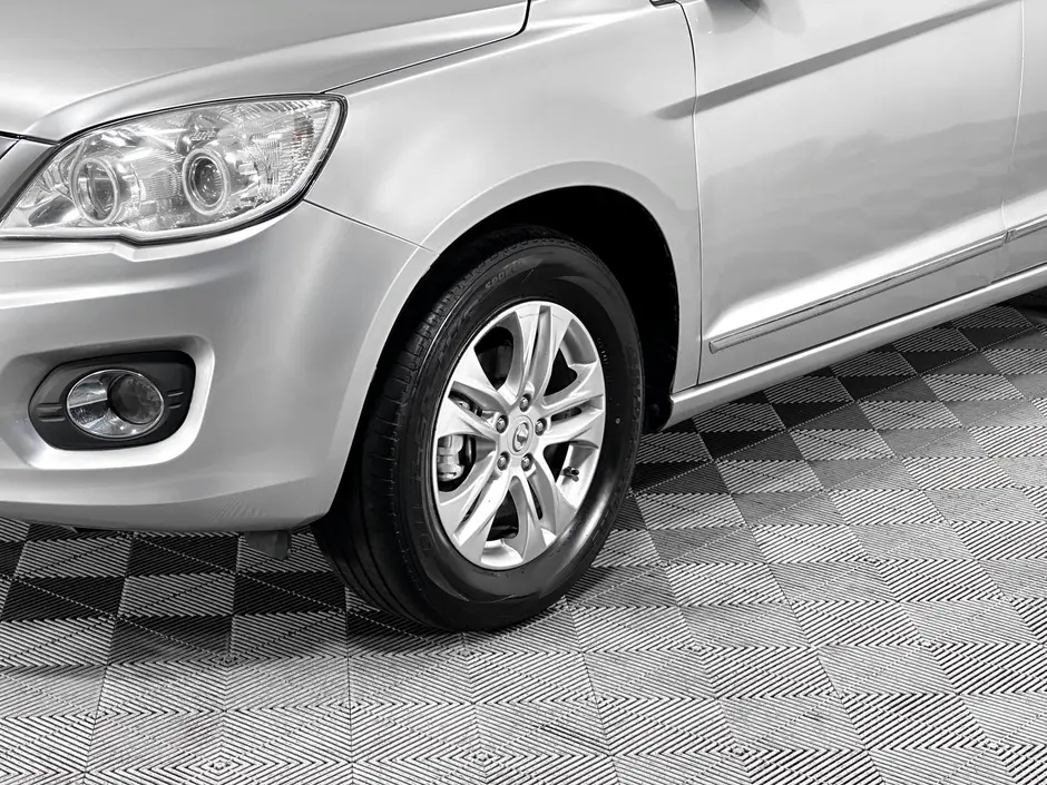 «Авто на Неве»