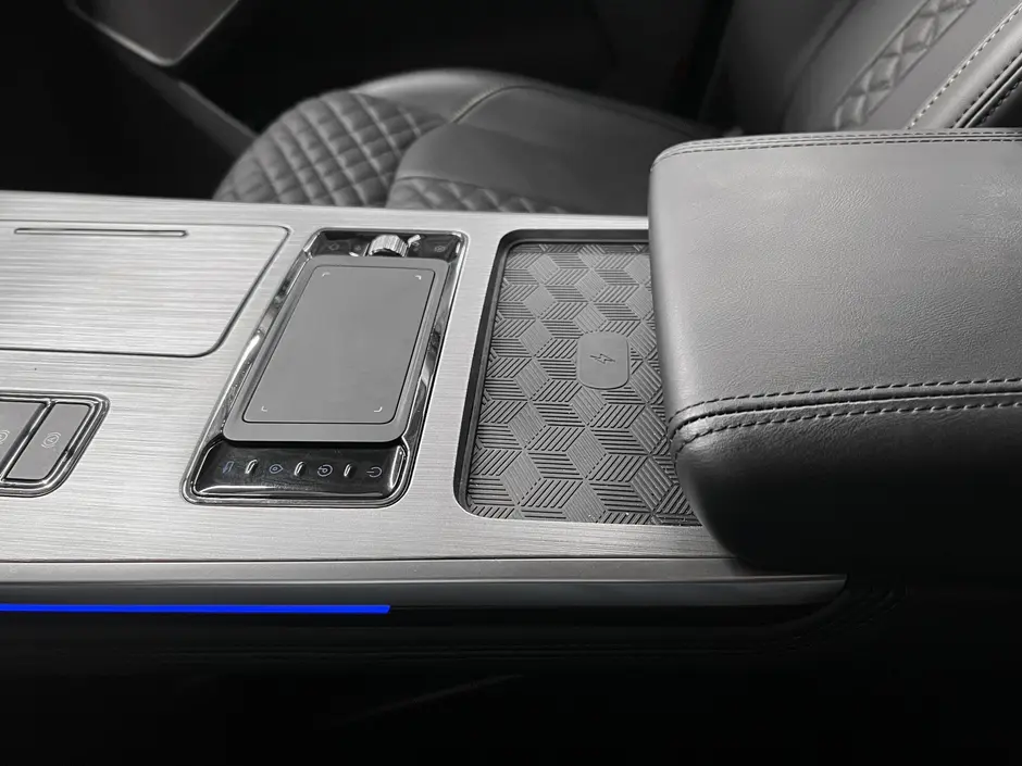 «Авто на Неве»