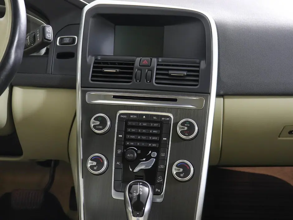 «Авто на Неве»