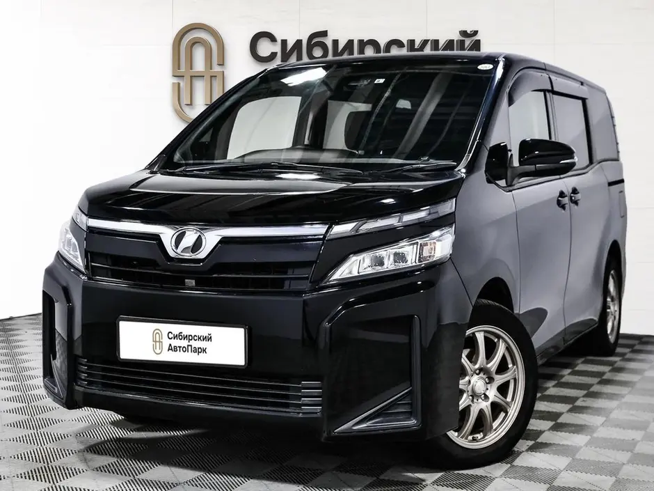 Toyota Voxy, 2018 г.