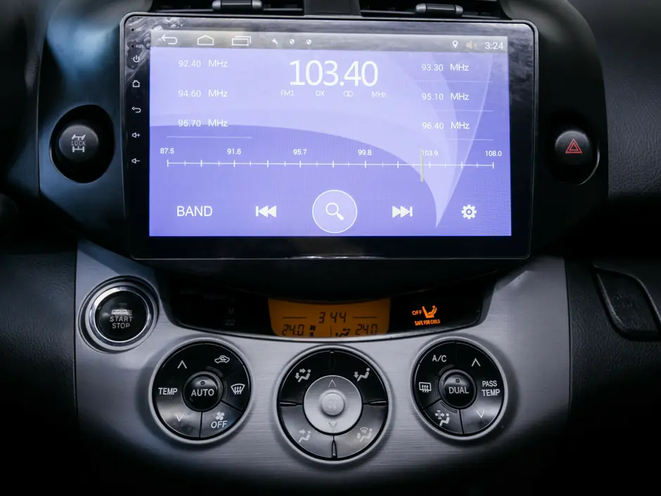 «Авто на Неве»