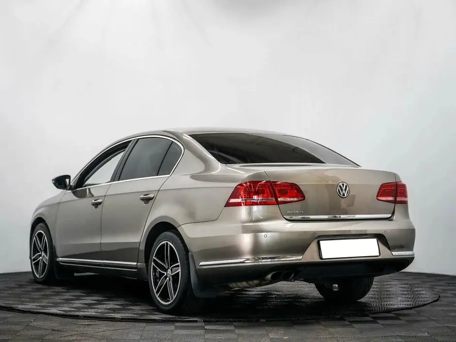 «Авто на Неве»