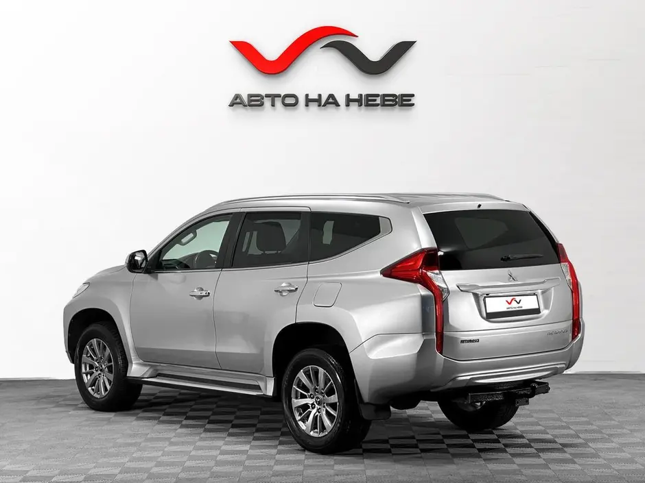 «Авто на Неве»