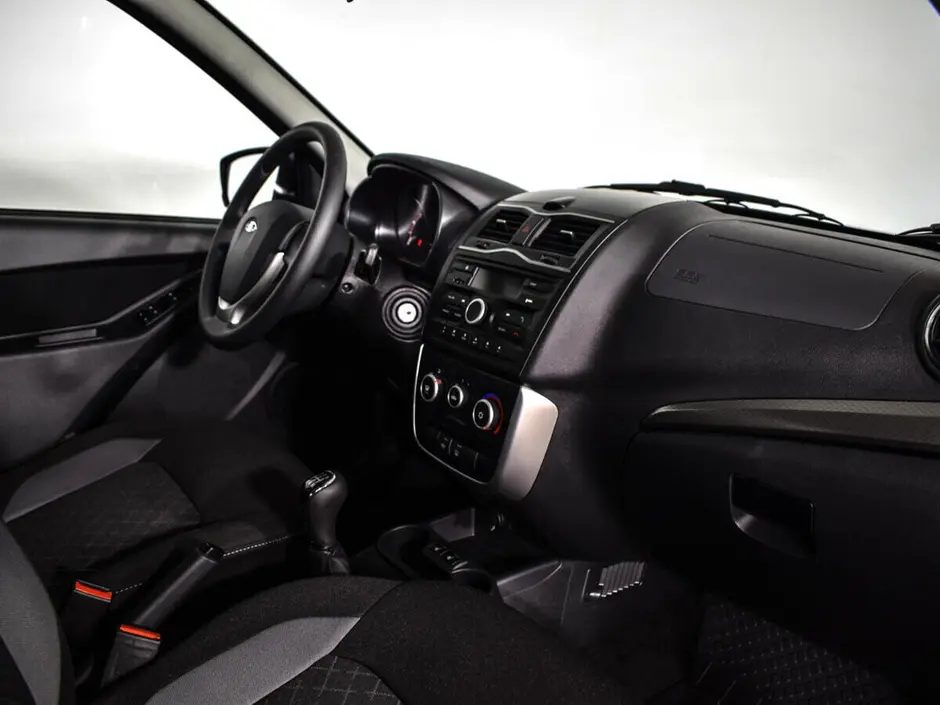 «Авто на Неве»