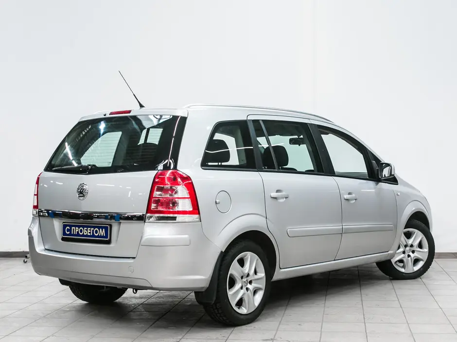 «Авто на Неве»