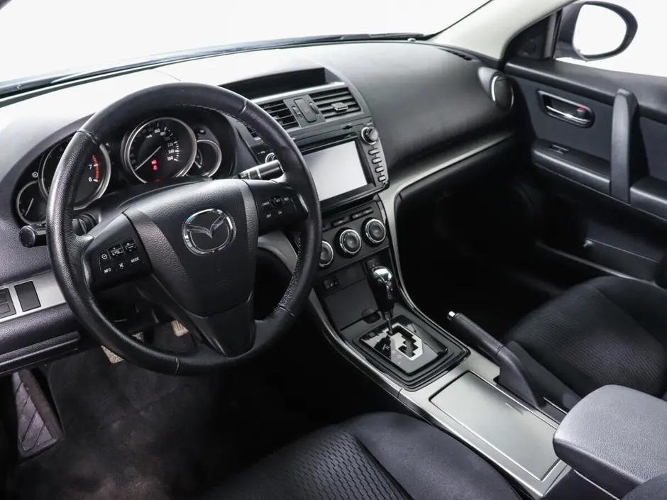 «Авто на Неве»