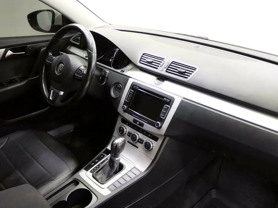 «Авто на Неве»