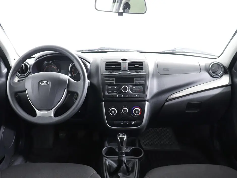 «Авто на Неве»