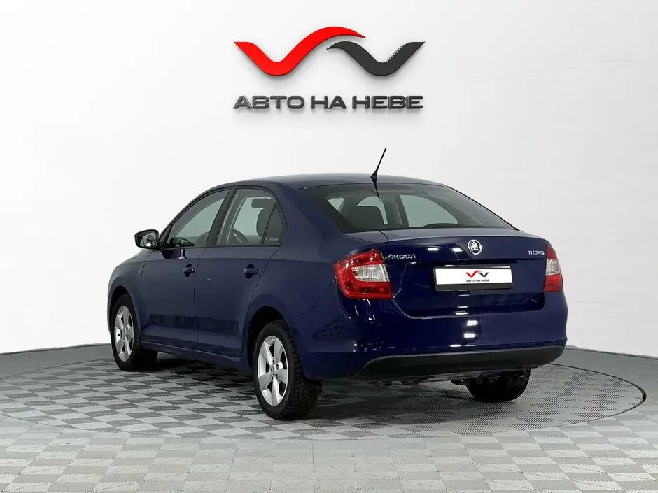 «Авто на Неве»