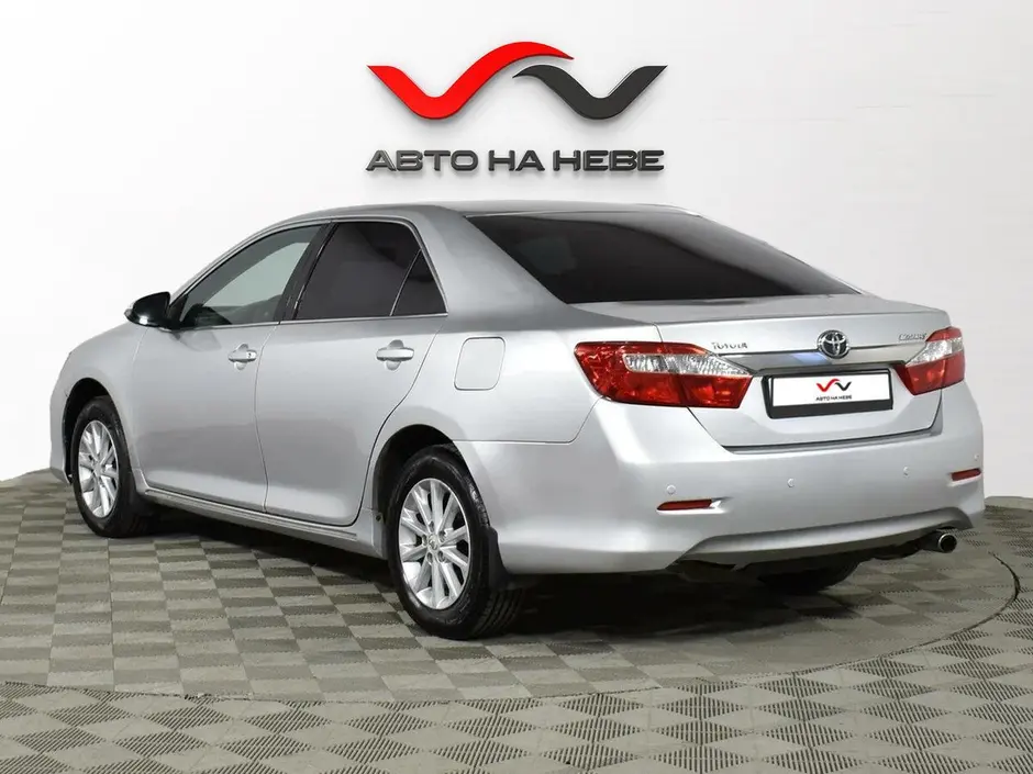 «Авто на Неве»