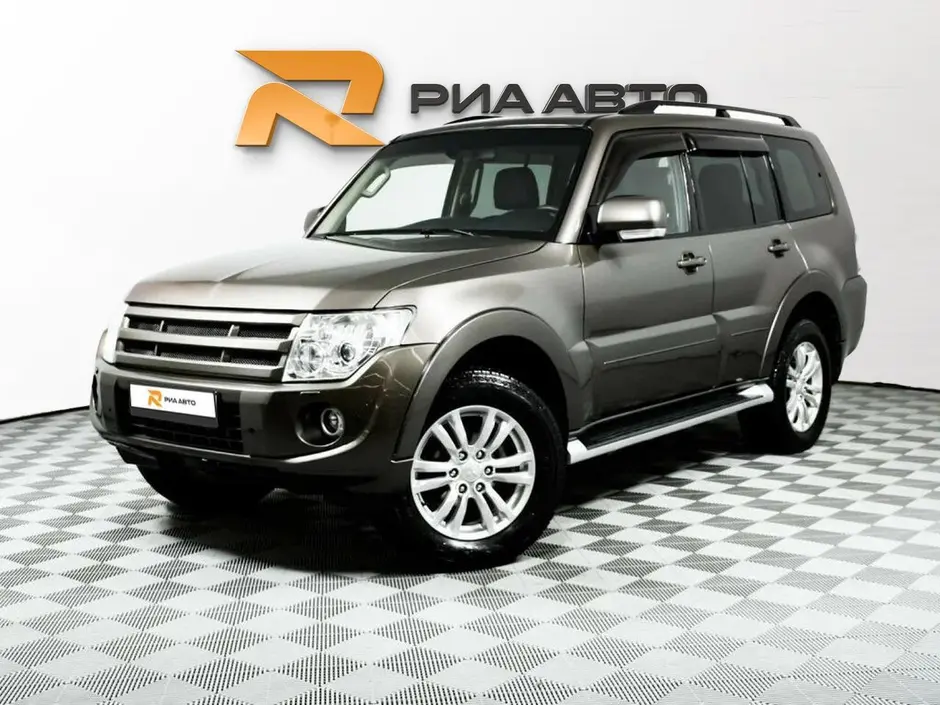 Mitsubishi Pajero, 2011 г.