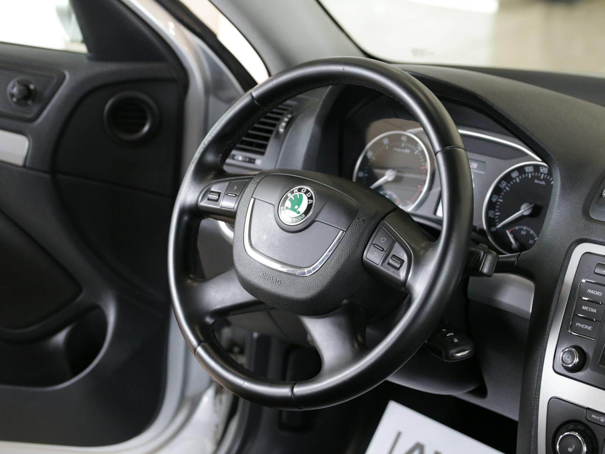 фото автомобиля 8