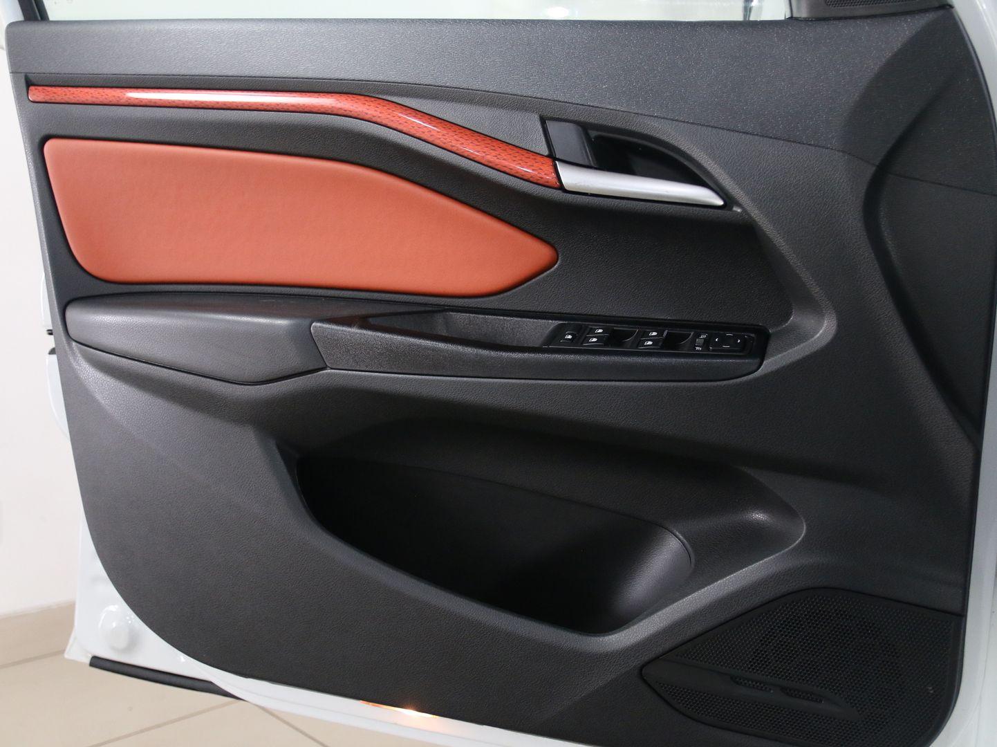 фото автомобиля 7