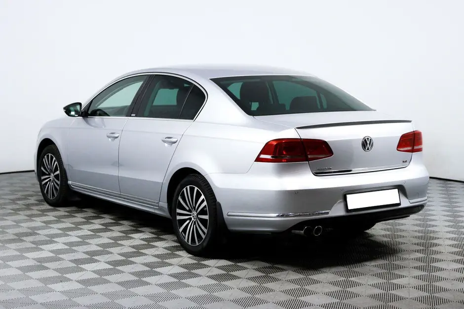 «Авто на Неве»