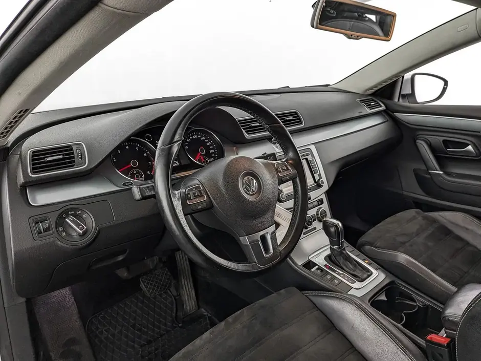 «Авто на Неве»