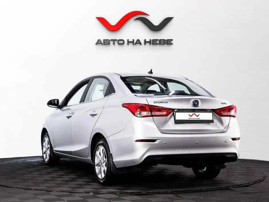«Авто на Неве»