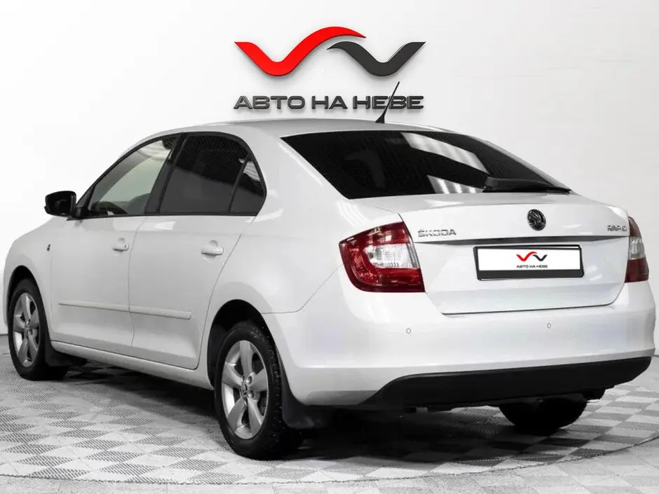 «Авто на Неве»