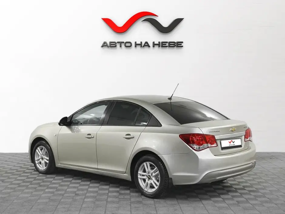 «Авто на Неве»