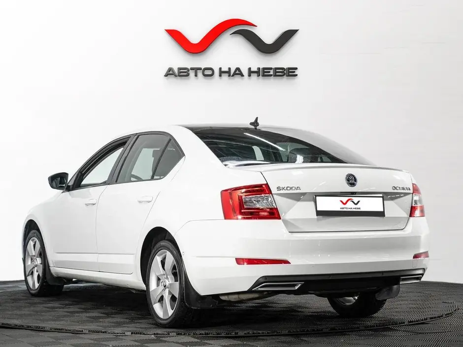 «Авто на Неве»