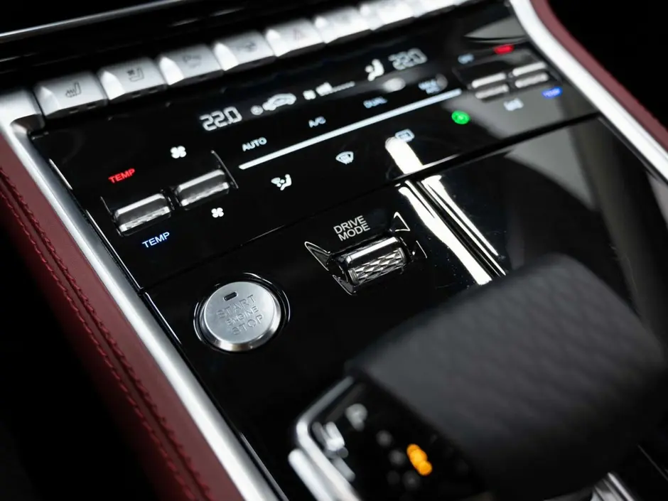 «Авто на Неве»