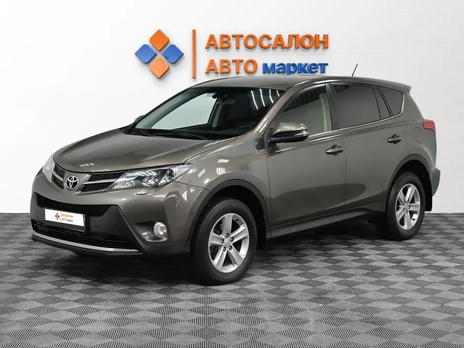 Toyota RAV4, 2015 г.