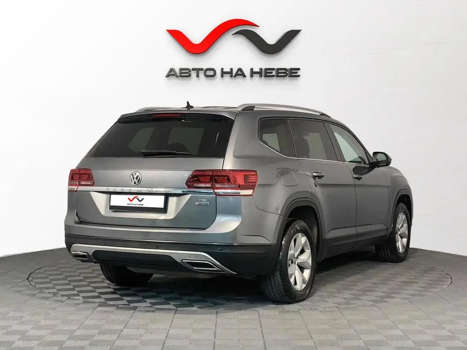«Авто на Неве»