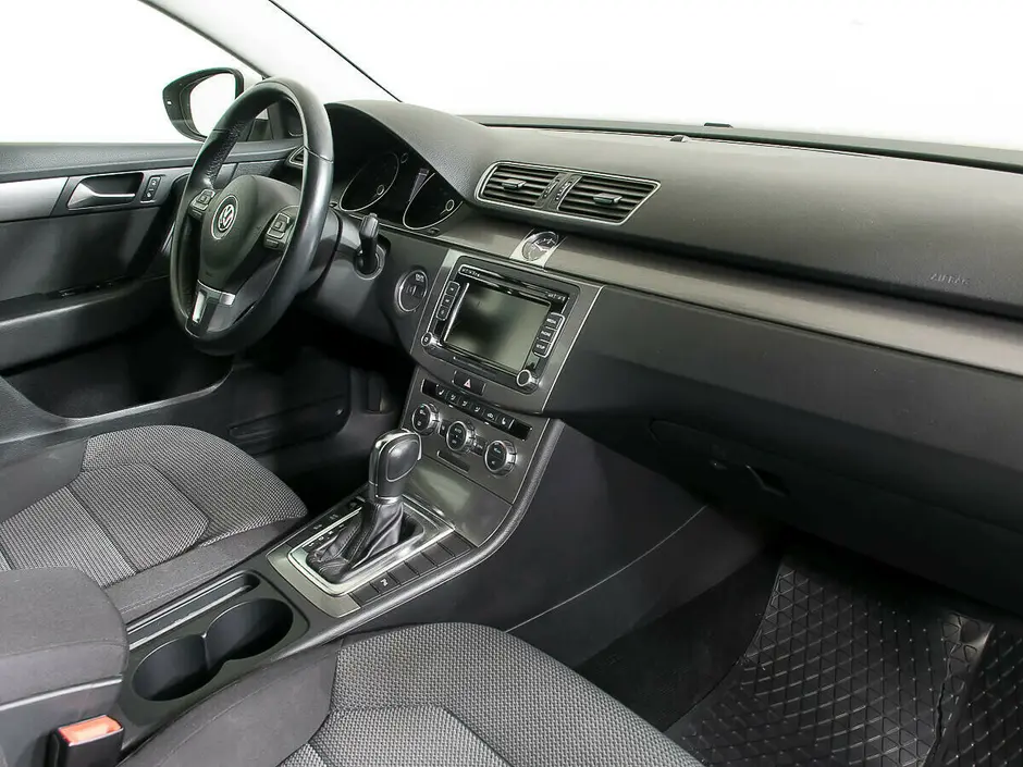 «Авто на Неве»