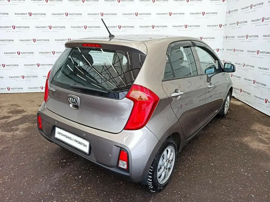 «Авто на Неве»