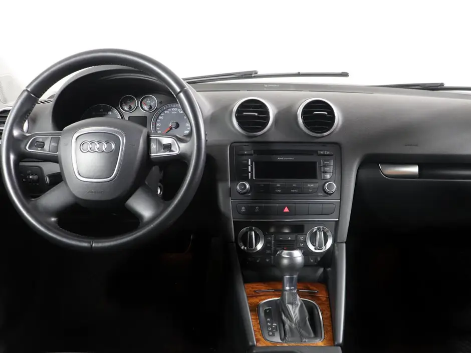 «Авто на Неве»