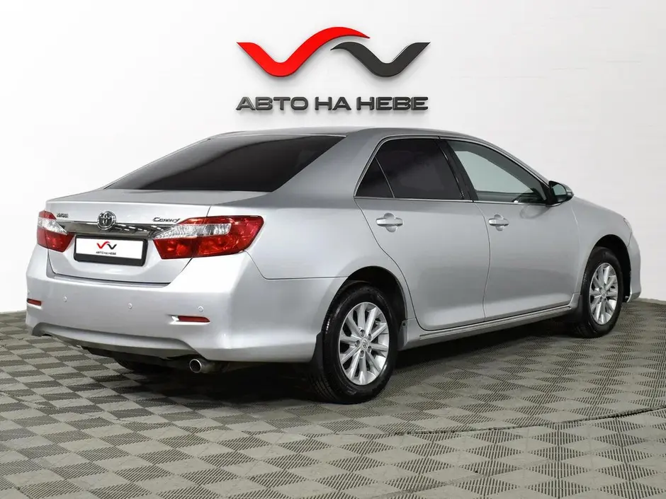«Авто на Неве»