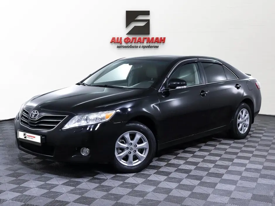 Toyota Camry, 2011 г.