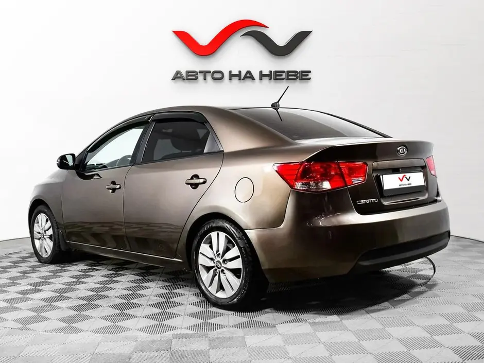 «Авто на Неве»