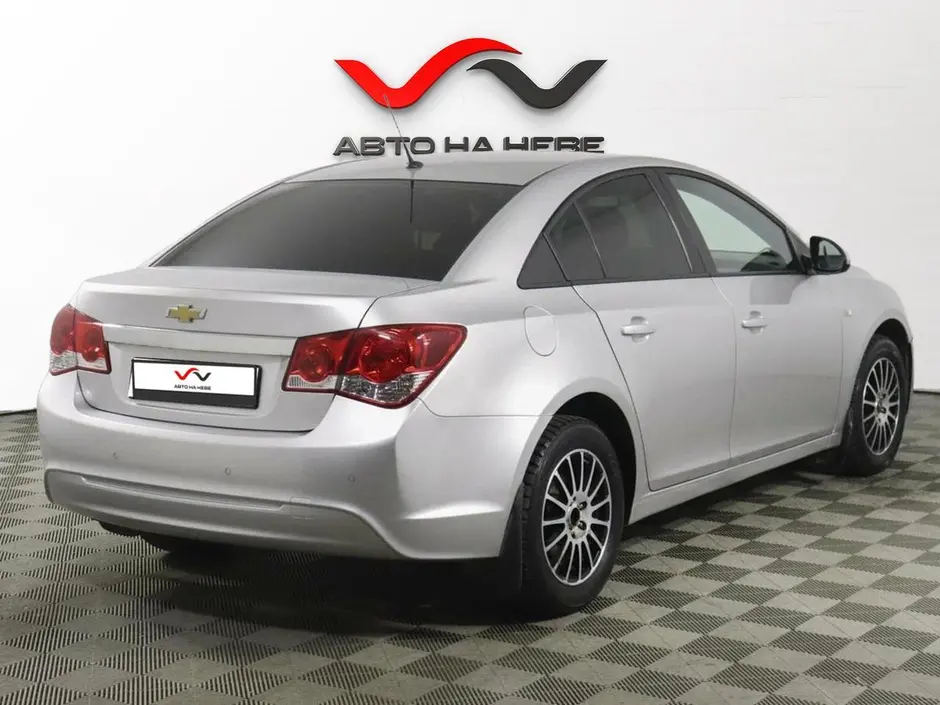 «Авто на Неве»