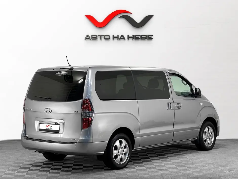 «Авто на Неве»