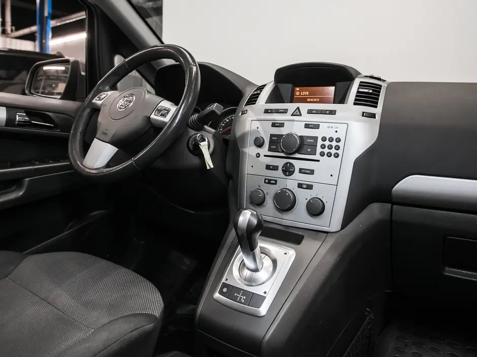 «Авто на Неве»