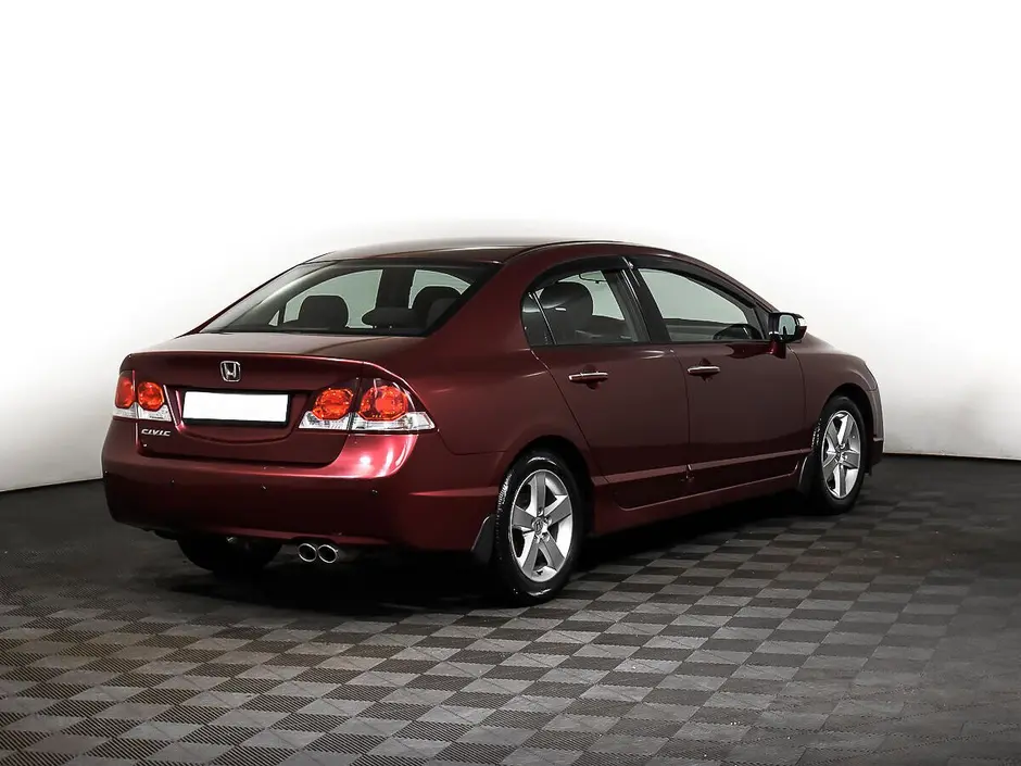 «Авто на Неве»