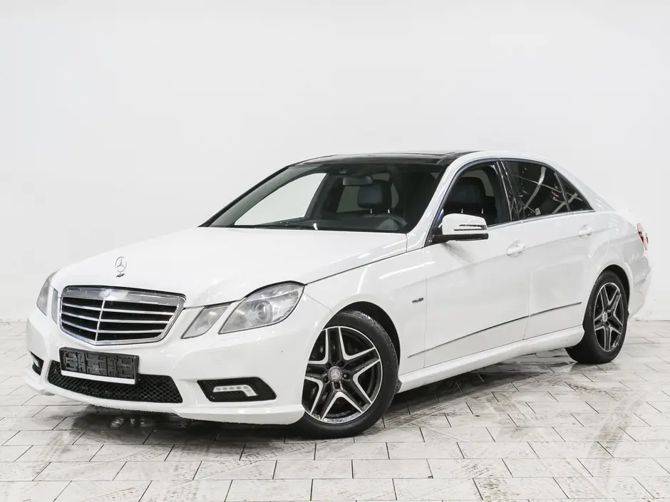 «Авто на Неве»