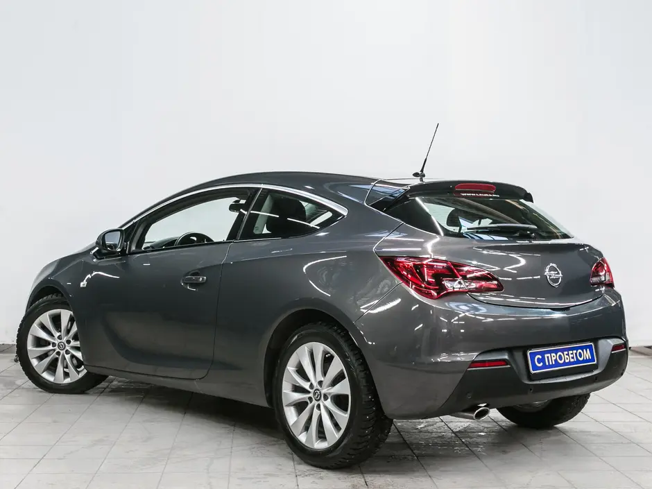 «Авто на Неве»