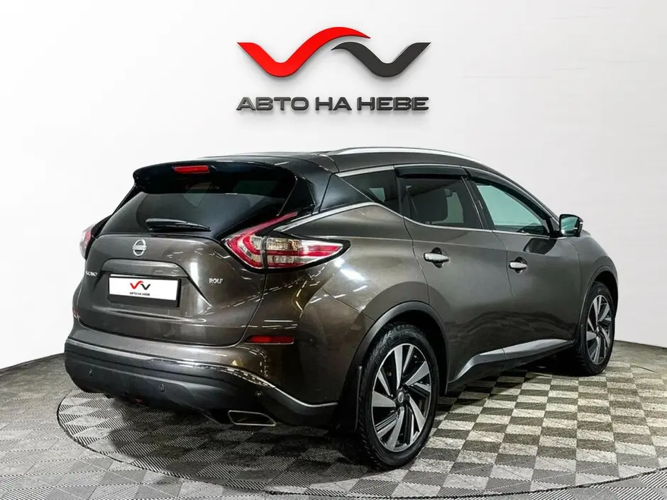 «Авто на Неве»