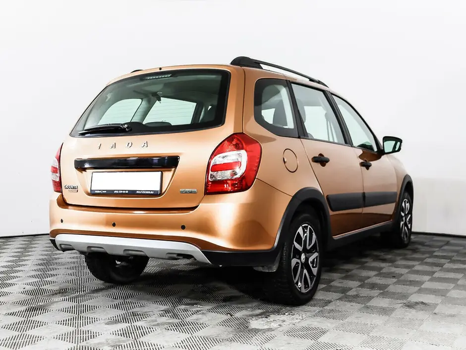 «Авто на Неве»