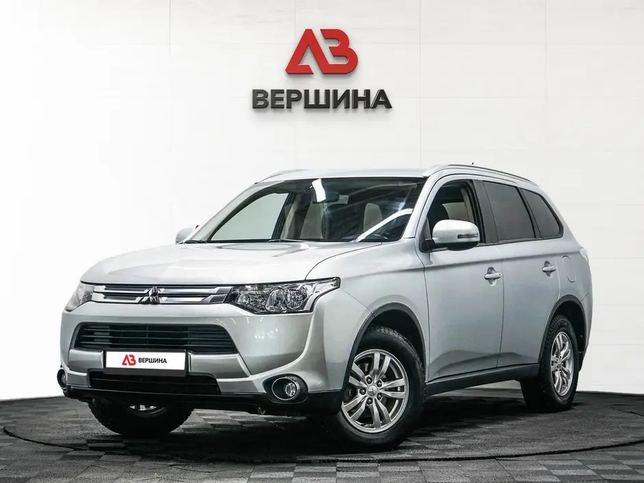 Mitsubishi Outlander, 2014 г.