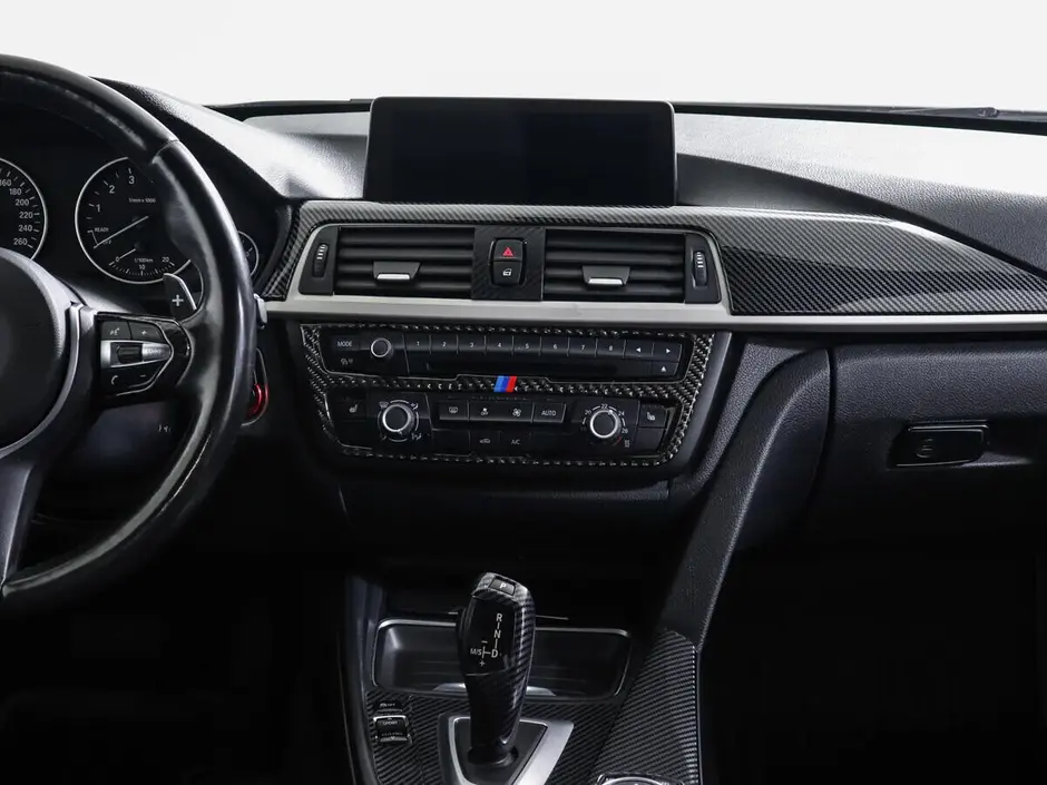 «Авто на Неве»