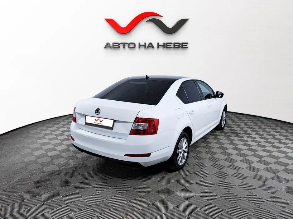 «Авто на Неве»