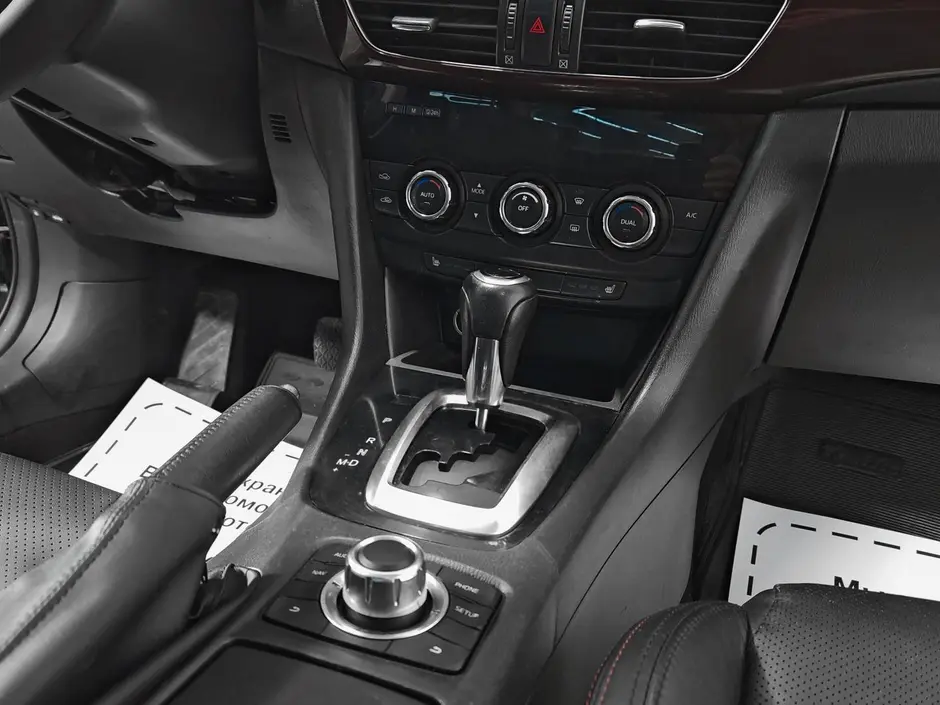 «Авто на Неве»